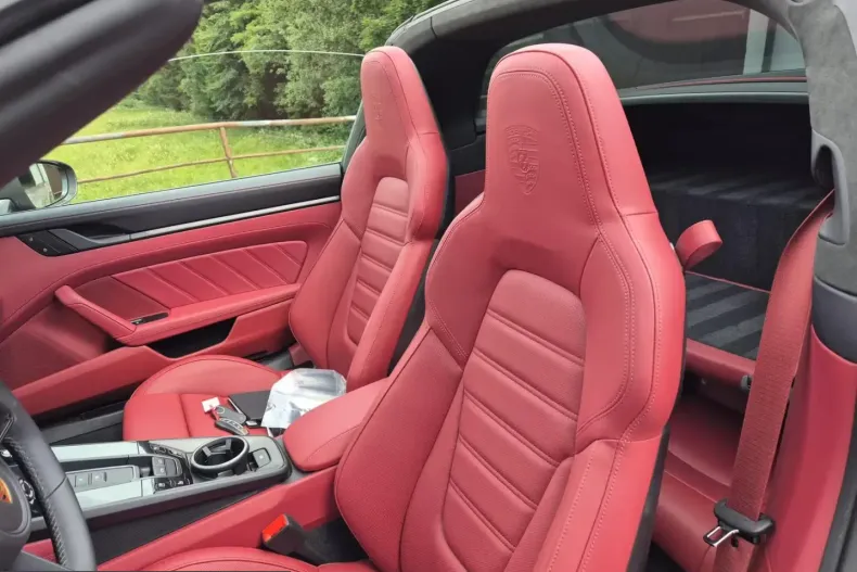 Porsche 911 din 2025 cu 10 km - oferta POR204059 - foto 4