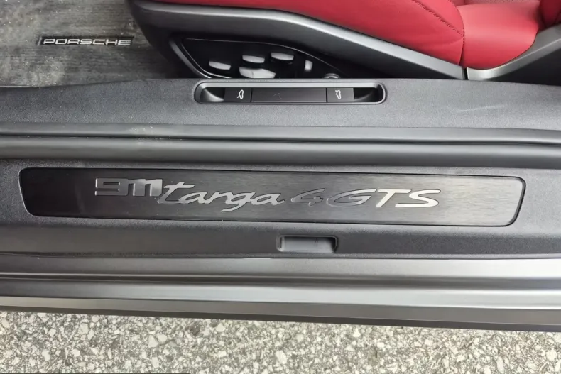 Porsche 911 din 2025 cu 10 km - oferta POR204059 - foto 12