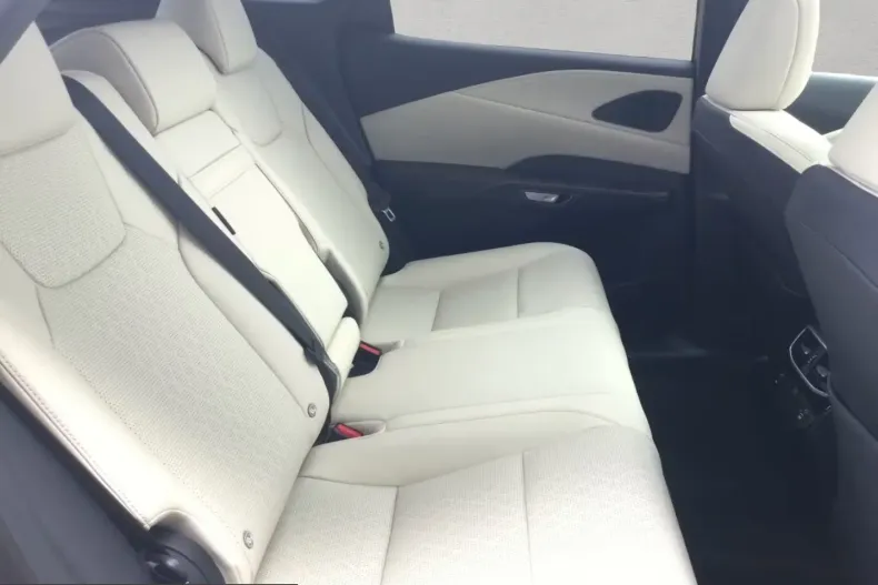 Lexus RX 450 din 2026 cu 100 km - oferta LEX204060 - foto 8