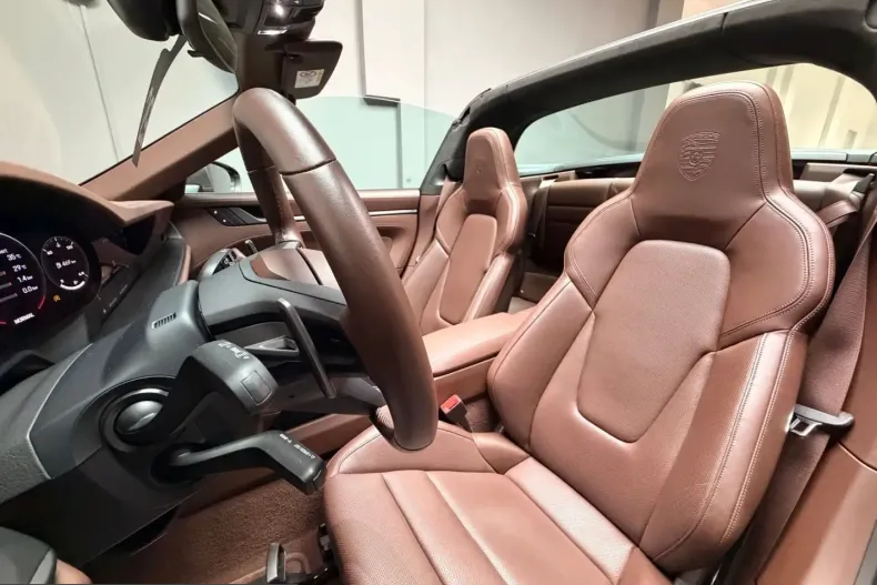 Porsche 992 din 2024 cu 9.102 km - oferta POR204062 - foto 9