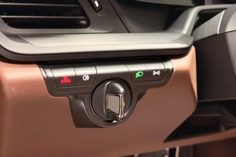 Porsche 992 din 2024 cu 9.102 km - oferta POR204062 - foto 11