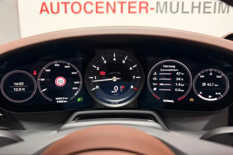 Porsche 992 din 2024 cu 9.102 km - oferta POR204062 - foto 13