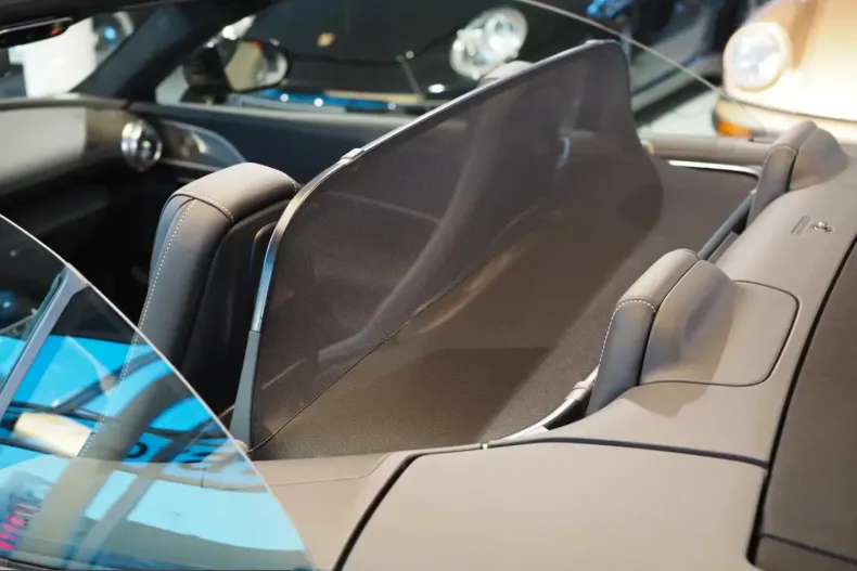 Mercedes-Benz SL 63 AMG (Clasa SL) din 2025 cu 50 km - oferta MER204064 - foto 14