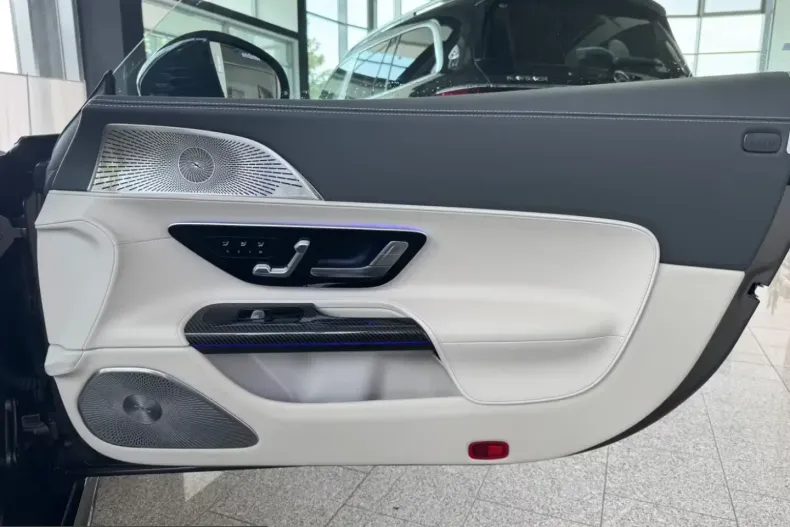 Mercedes-Benz SL 63 AMG (Clasa SL) din 2025 cu 50 km - oferta MER204066 - foto 7