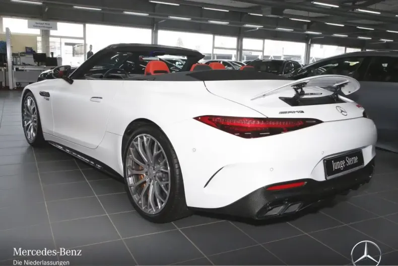 Mercedes-Benz SL 63 AMG (Clasa SL) din 2024 cu 4.200 km - oferta MER204068 - foto 3