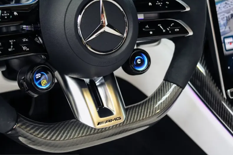 Mercedes-Benz SL 63 AMG (Clasa SL) din 2024 cu 3.950 km - oferta MER204070 - foto 12