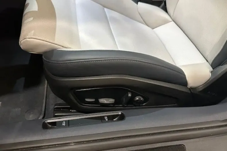 Porsche 911 din 2025 cu 5.391 km - oferta POR204071 - foto 15