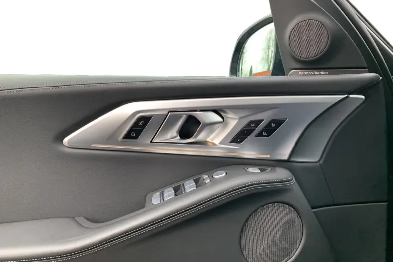 BMW XM (Seria X) din 2024 cu 32.090 km - oferta BMW204079 - foto 15