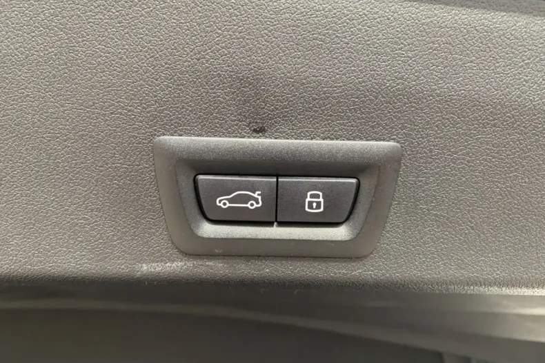 BMW XM (Seria X) din 2024 cu 32.090 km - oferta BMW204079 - foto 20