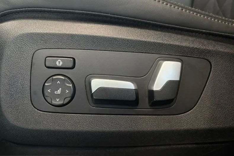 BMW X6 (Seria X) din 2025 cu 13.350 km - oferta BMW204082 - foto 17