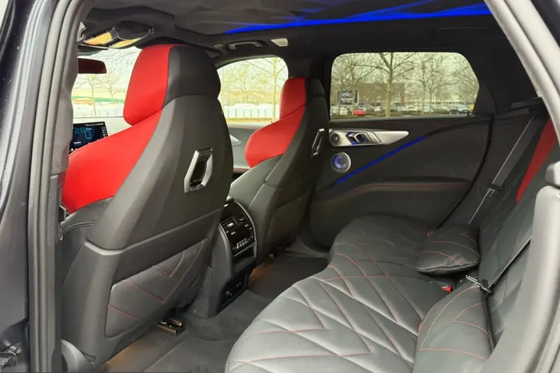 BMW XM (Seria X) din 2024 cu 19.900 km - oferta BMW204084 - foto 8