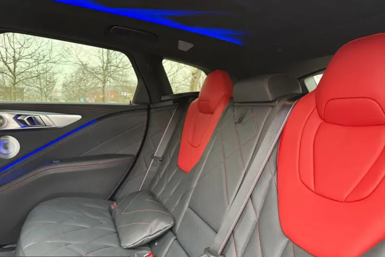 BMW XM (Seria X) din 2024 cu 19.900 km - oferta BMW204084 - foto 16