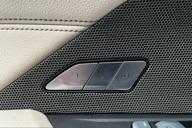 BMW i4 (Seria 4) din 2025 cu 18.818 km - oferta BMW204085 - foto 7