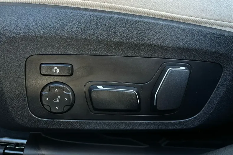 BMW i4 (Seria 4) din 2025 cu 18.818 km - oferta BMW204085 - foto 10