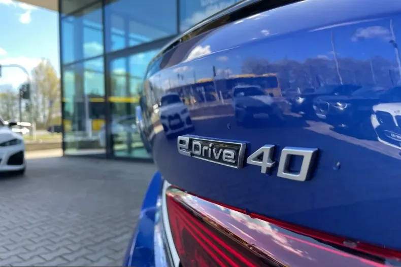 BMW i4 (Seria 4) din 2025 cu 18.818 km - oferta BMW204085 - foto 35