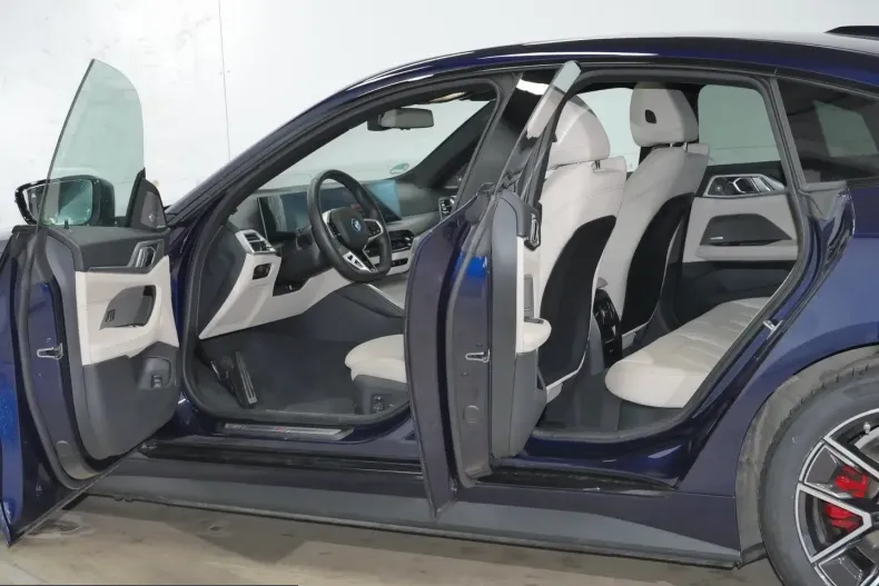 BMW i4 (Seria 4) din 2025 cu 29.758 km - oferta BMW204087 - foto 2