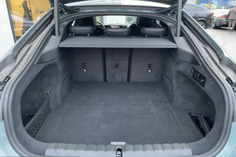 BMW i4 (Seria 4) din 2025 cu 25.641 km - oferta BMW204090 - foto 20