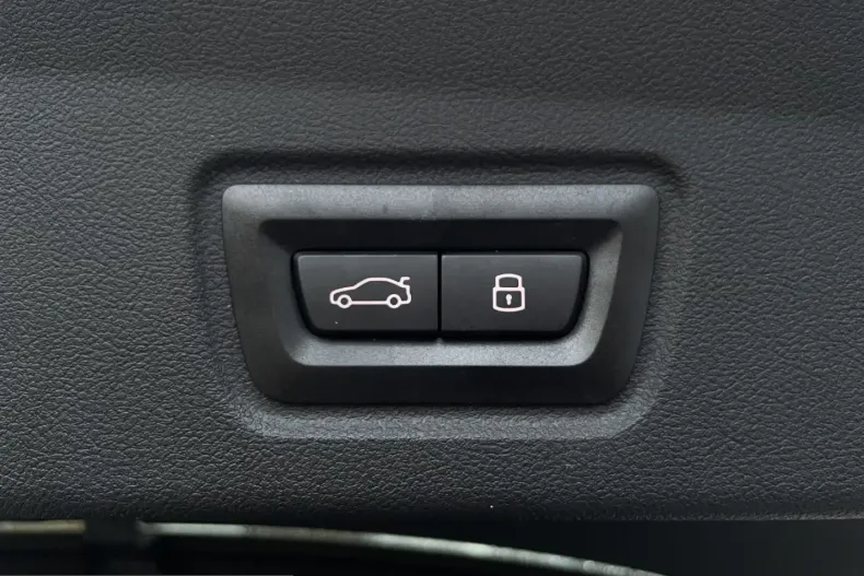 BMW i4 (Seria 4) din 2025 cu 25.641 km - oferta BMW204090 - foto 23