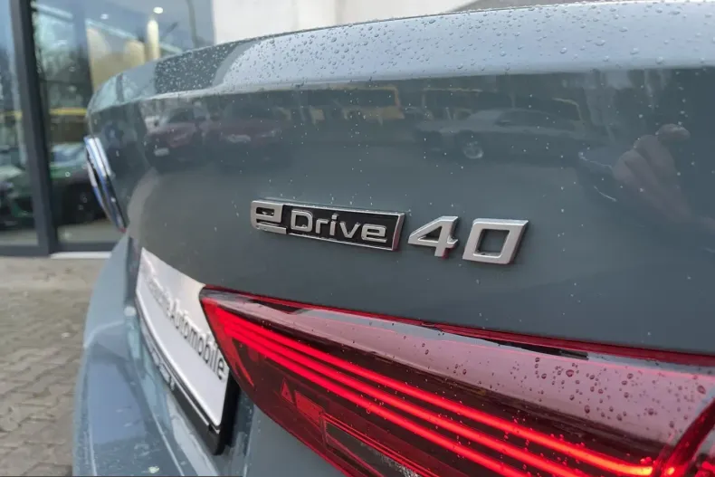 BMW i4 (Seria 4) din 2025 cu 25.641 km - oferta BMW204090 - foto 34