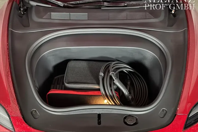 Tesla Model 3 din 2025 cu 1.260 km - oferta TES204095 - foto 7