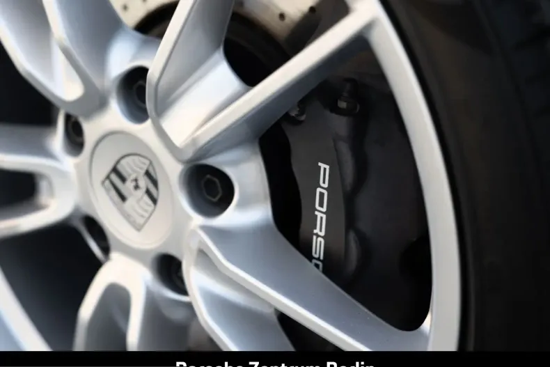 Porsche 992 din 2025 cu 17.649 km - oferta POR204111 - foto 14