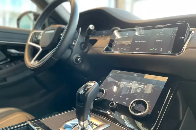 Land Rover Range Rover Evoque din 2023 cu 9.654 km - oferta LAN204117 - foto 22