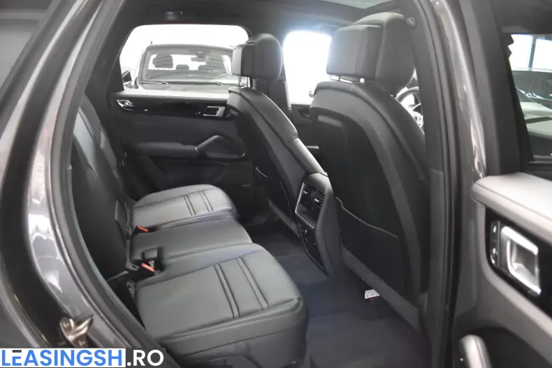 Porsche Cayenne din 2023 cu 63.100 km - oferta POR204123 - foto 18