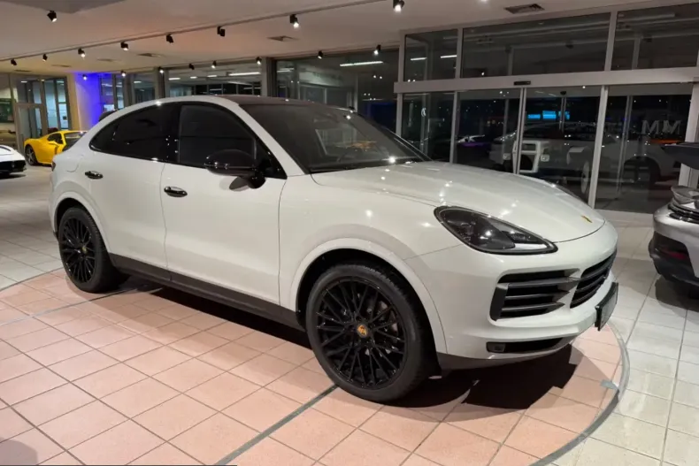 Porsche Cayenne din 2022 cu 51.321 km - oferta POR204128 - foto 1