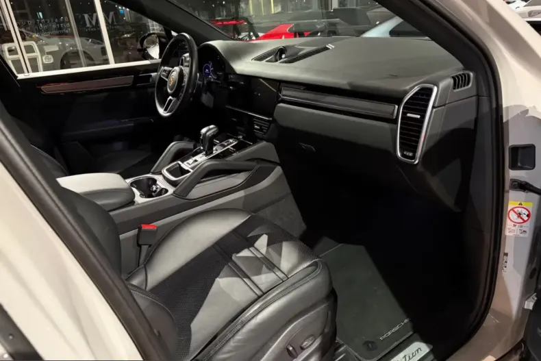 Porsche Cayenne din 2022 cu 51.321 km - oferta POR204128 - foto 17