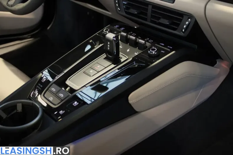 Porsche 992 din 2025 cu 3.900 km - oferta POR204133 - foto 22