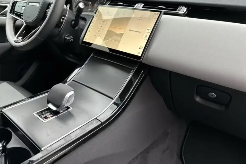 Land Rover Range Rover Velar din 2024 cu 3.800 km - oferta LAN204137 - foto 14