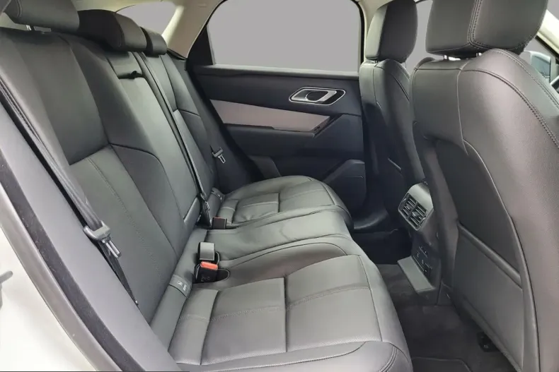 Land Rover Range Rover Velar din 2024 cu 4.385 km - oferta LAN204138 - foto 15