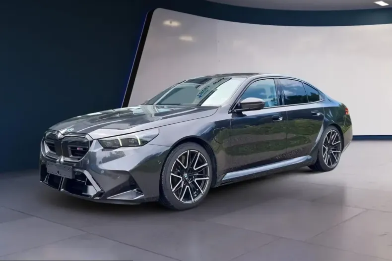 BMW M5 (Seria 5) din 2025 cu 4.162 km - oferta BMW204141 - foto 2