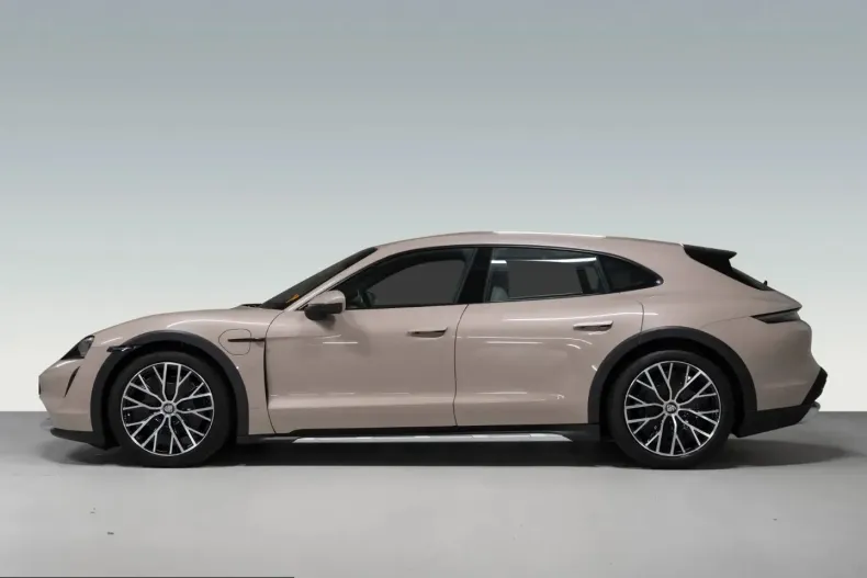 Porsche Taycan din 2023 cu 63.300 km - oferta POR204142 - foto 2