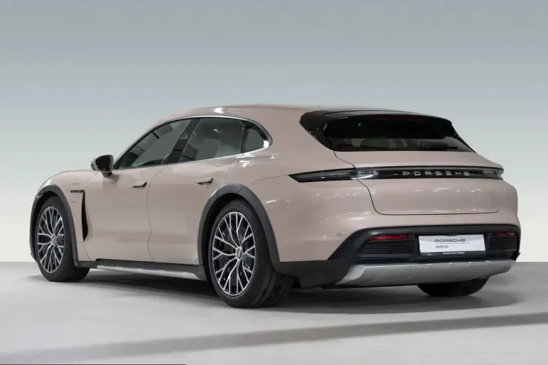 Porsche Taycan din 2023 cu 63.300 km - oferta POR204142 - foto 3