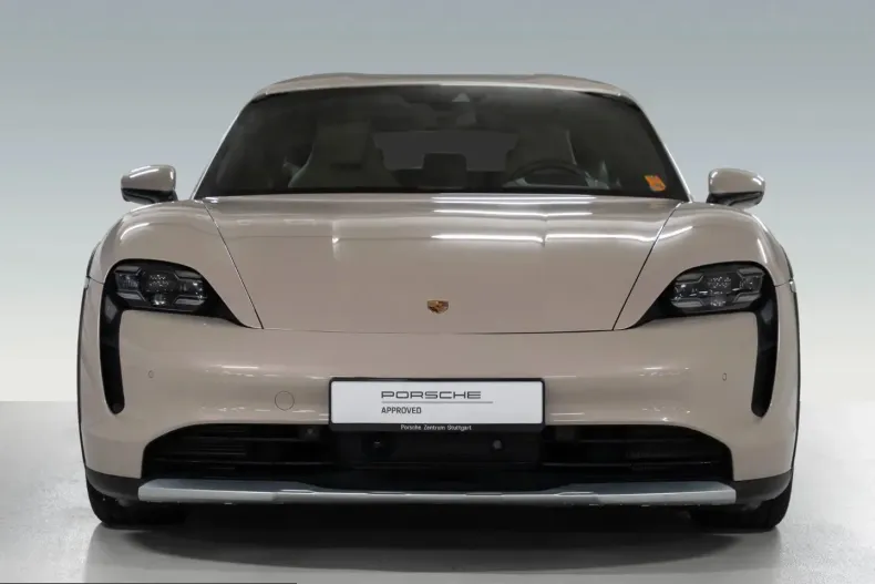 Porsche Taycan din 2023 cu 63.300 km - oferta POR204142 - foto 8