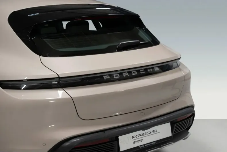 Porsche Taycan din 2023 cu 63.300 km - oferta POR204142 - foto 12