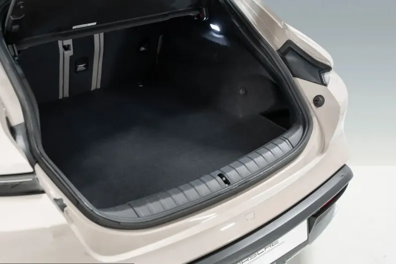 Porsche Taycan din 2023 cu 63.300 km - oferta POR204142 - foto 19