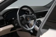 Porsche Taycan din 2023 cu 63.300 km - oferta POR204142 - foto 21