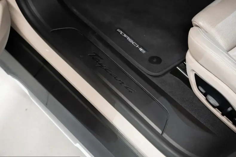 Porsche Taycan din 2023 cu 63.300 km - oferta POR204142 - foto 22