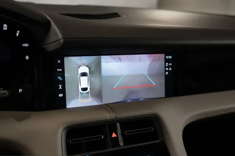 Porsche Taycan din 2023 cu 63.300 km - oferta POR204142 - foto 37