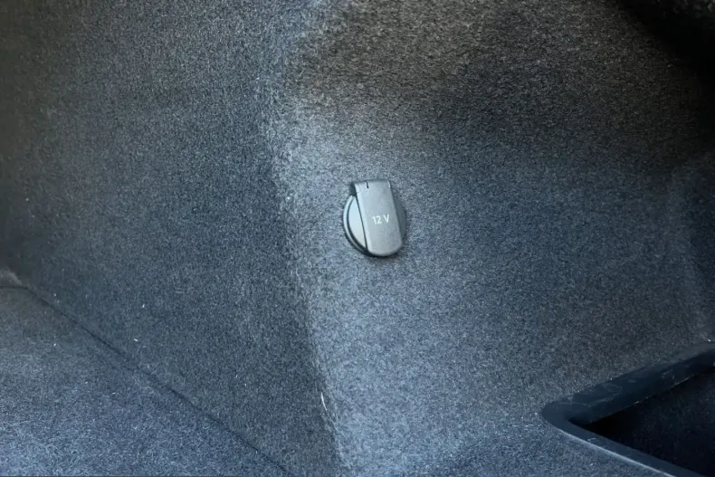 Porsche Taycan din 2023 cu 83.050 km - oferta POR204145 - foto 16