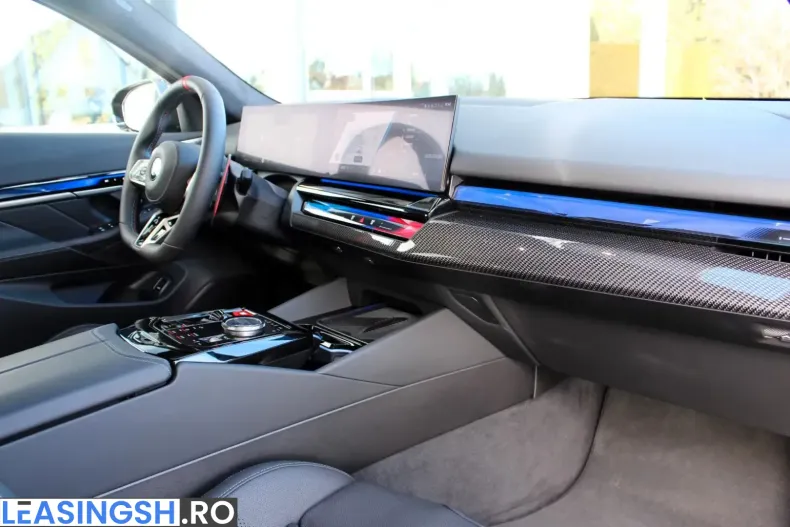 BMW M5 (Seria 5) din 2024 cu 37.490 km - oferta BMW204146 - foto 12