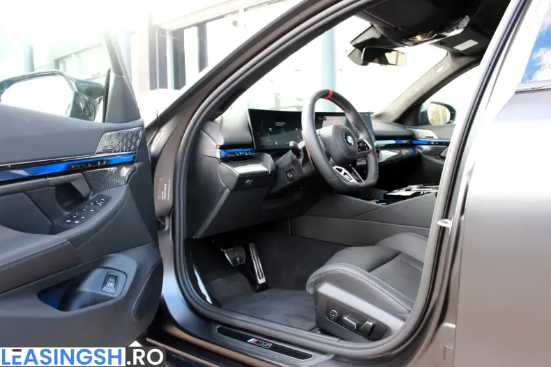 BMW M5 (Seria 5) din 2024 cu 37.490 km - oferta BMW204146 - foto 22