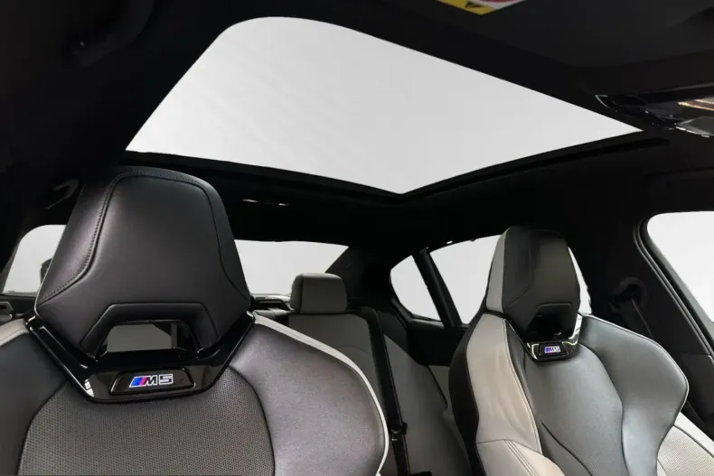 BMW M5 (Seria 5) din 2025 cu 12.900 km - oferta BMW204151 - foto 24