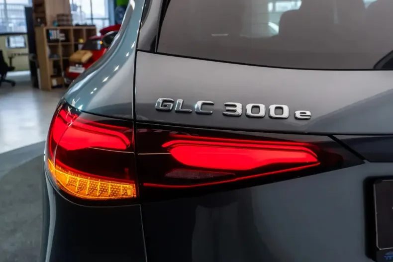 Mercedes-Benz GLC 200 (Clasa GLC) din 2022 cu 85.293 km - oferta MER204157 - foto 16