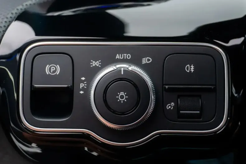 Mercedes-Benz CL 160 din 2022 cu 45.300 km - oferta MER204158 - foto 26