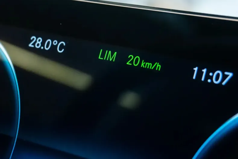 Mercedes-Benz CL 160 din 2022 cu 45.300 km - oferta MER204158 - foto 40