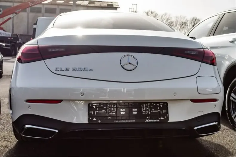 Mercedes-Benz CLE 300 (Clasa CLE) din 2024 cu 9.987 km - oferta MER204161 - foto 4