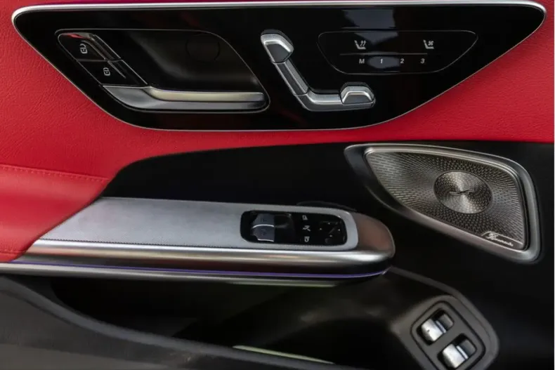 Mercedes-Benz CLE 300 (Clasa CLE) din 2024 cu 9.987 km - oferta MER204161 - foto 6